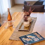 Fesh Living - Premium
