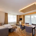 Fesh Living - Premium