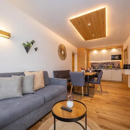 Fesh Living Apartment