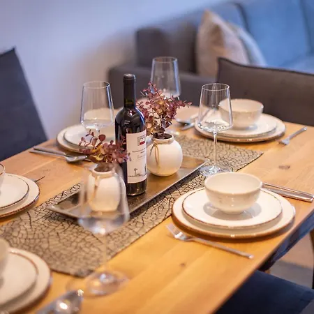 Fesh Living - Premium Kaprun