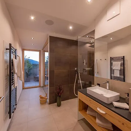 Fesh Living Apartment *